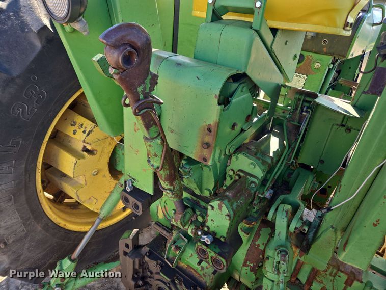 image for item DE2177 1970 John Deere 4020 tractor