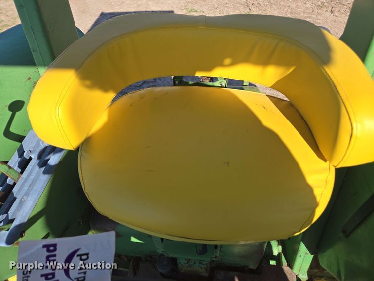 image for item DE2177 1970 John Deere 4020 tractor