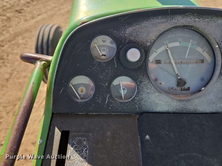 image for item DE2177 1970 John Deere 4020 tractor