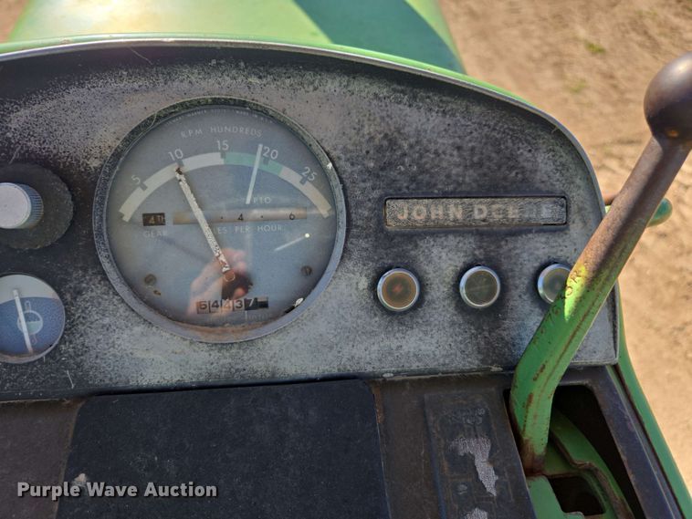 image for item DE2177 1970 John Deere 4020 tractor