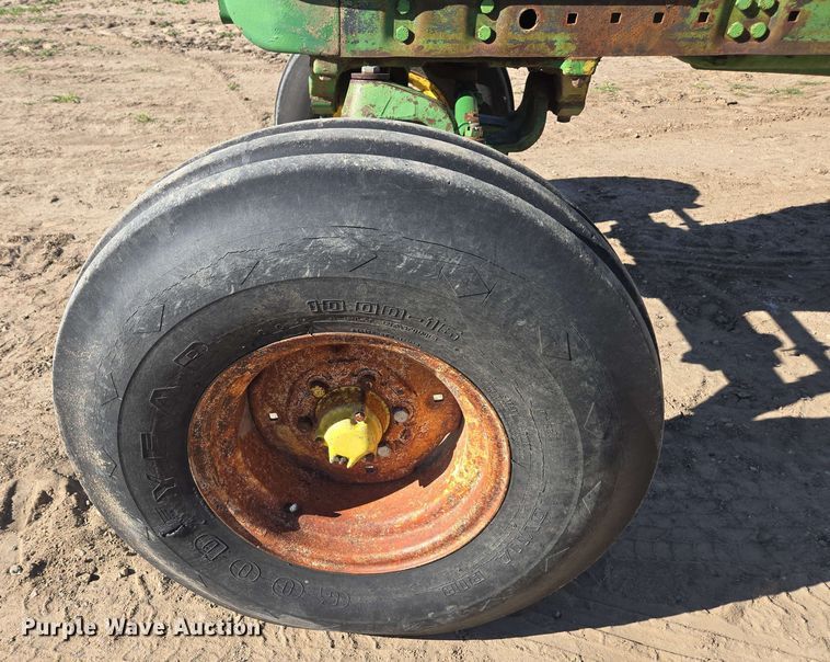 image for item DE2177 1970 John Deere 4020 tractor