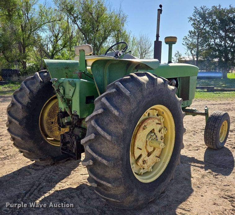 image for item DE2178 1970 John Deere 4020 tractor