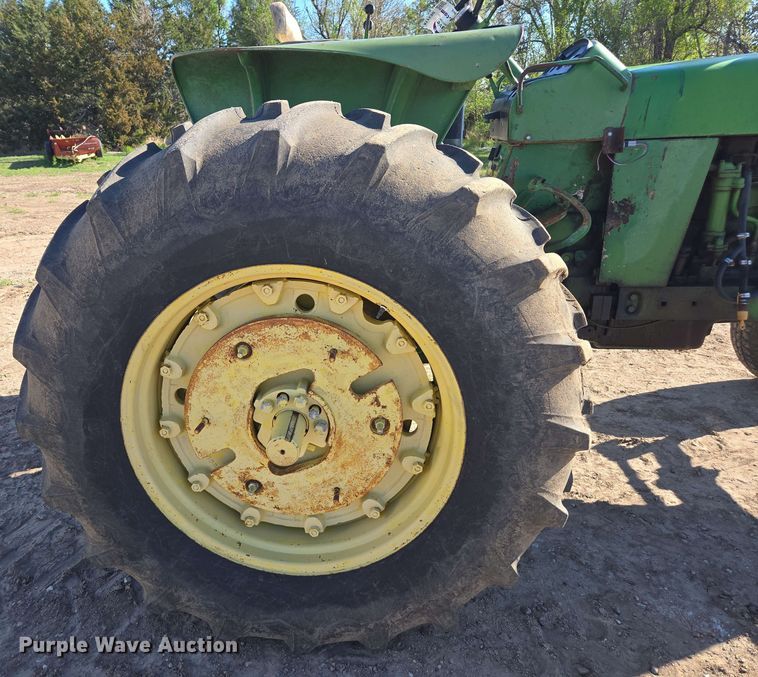 image for item DE2178 1970 John Deere 4020 tractor