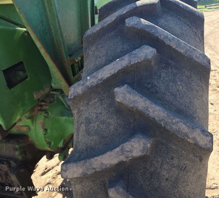 image for item DE2178 1970 John Deere 4020 tractor