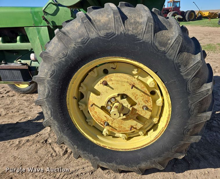 image for item DE2178 1970 John Deere 4020 tractor