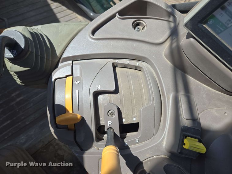 image for item DE2179 2017 John Deere 6175R MFWD tractor