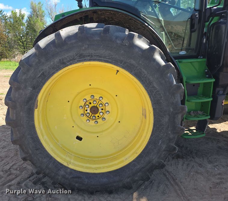 image for item DE2179 2017 John Deere 6175R MFWD tractor
