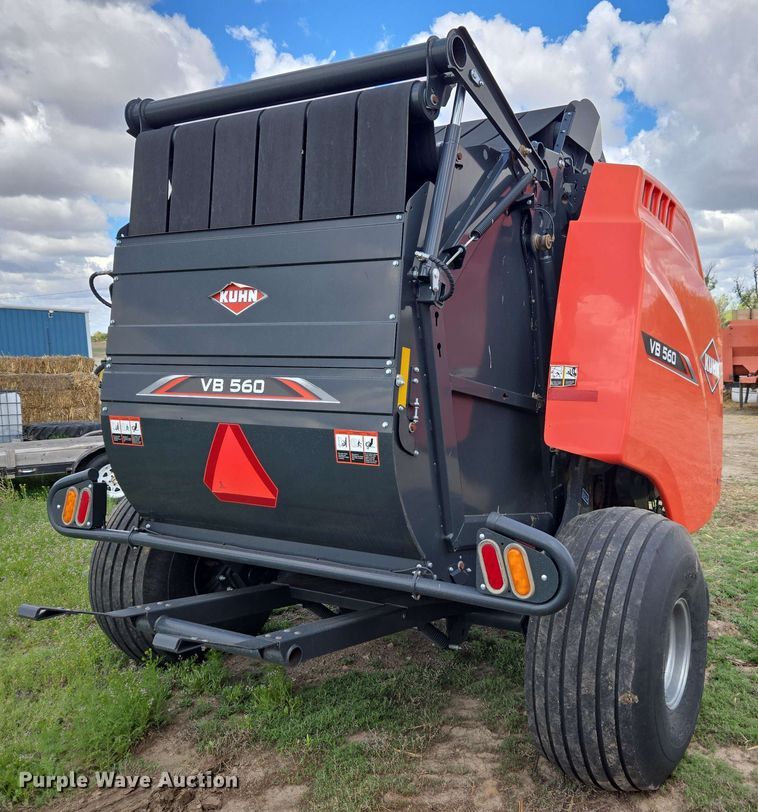 image for item DE2181 2020 Kuhn VB560 TWINCHARGE round baler