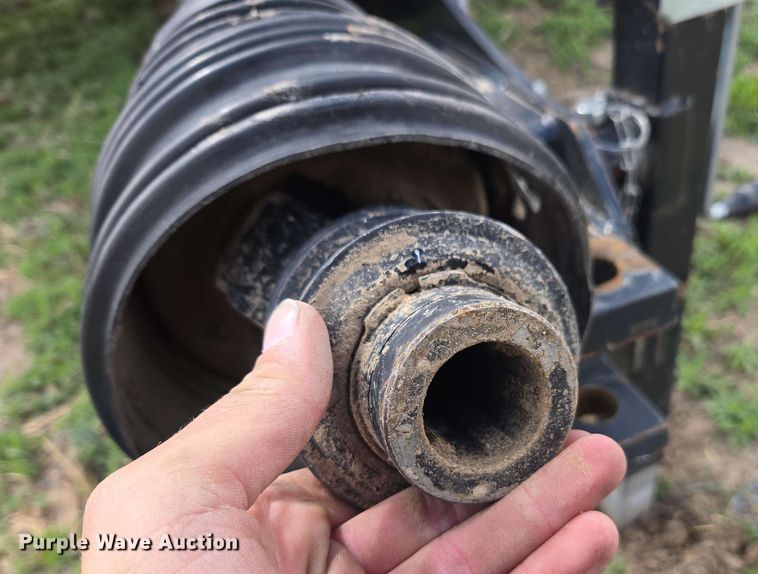 image for item DE2181 2020 Kuhn VB560 TWINCHARGE round baler