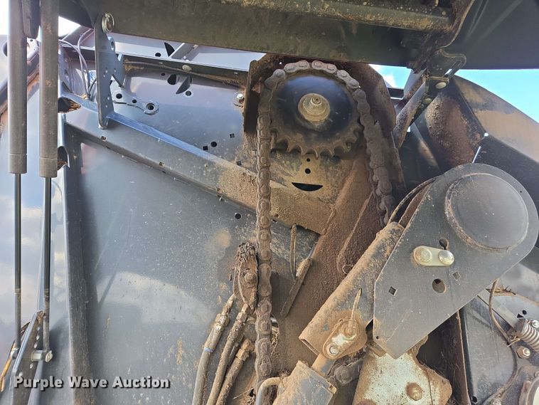 image for item DE2181 2020 Kuhn VB560 TWINCHARGE round baler