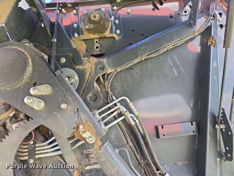 image for item DE2181 2020 Kuhn VB560 TWINCHARGE round baler