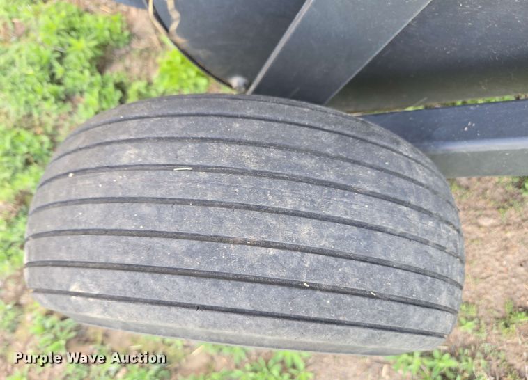 image for item DE2181 2020 Kuhn VB560 TWINCHARGE round baler