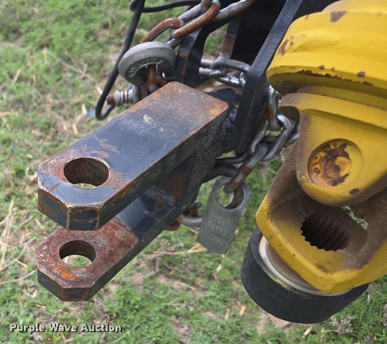 image for item DE2182 2020 Kubota BV4580 round baler