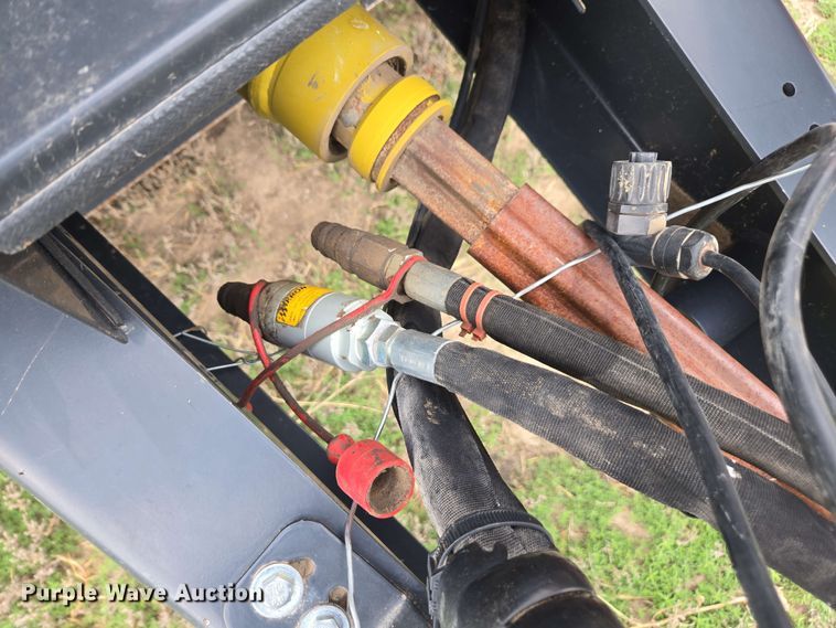 image for item DE2182 2020 Kubota BV4580 round baler