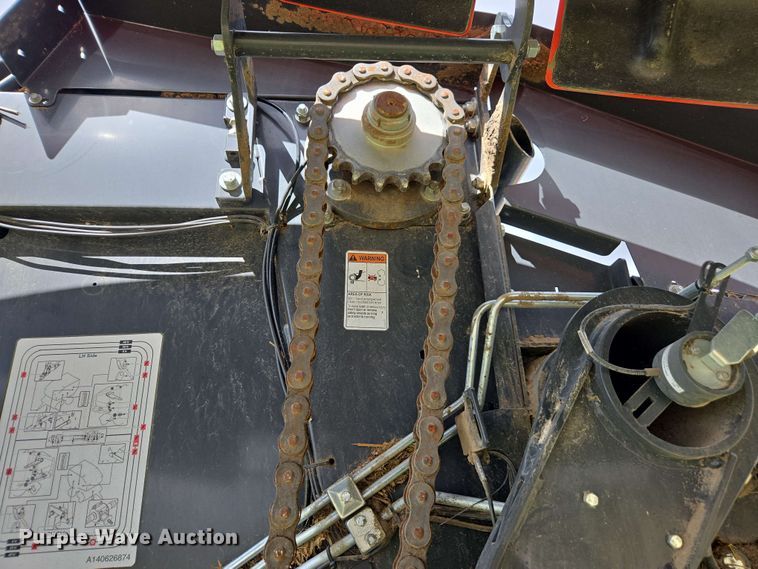 image for item DE2182 2020 Kubota BV4580 round baler