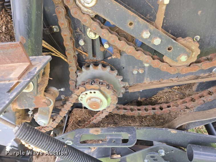 image for item DE2182 2020 Kubota BV4580 round baler