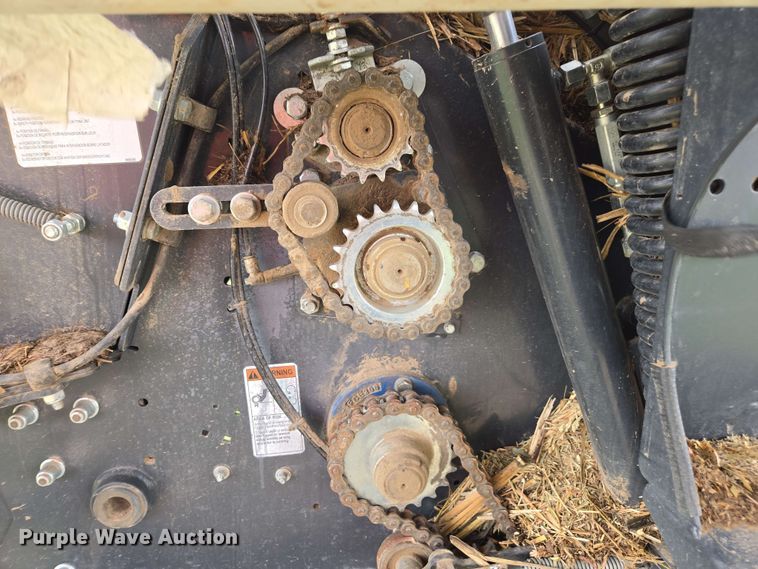 image for item DE2182 2020 Kubota BV4580 round baler