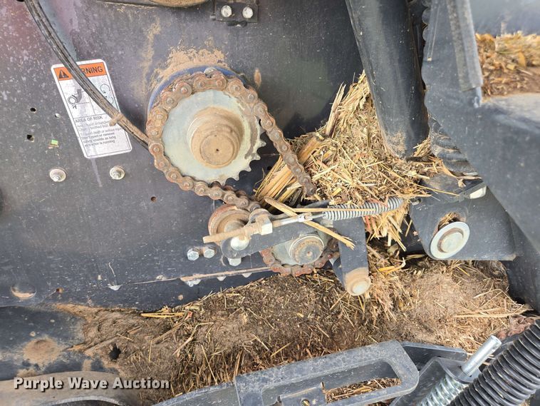 image for item DE2182 2020 Kubota BV4580 round baler