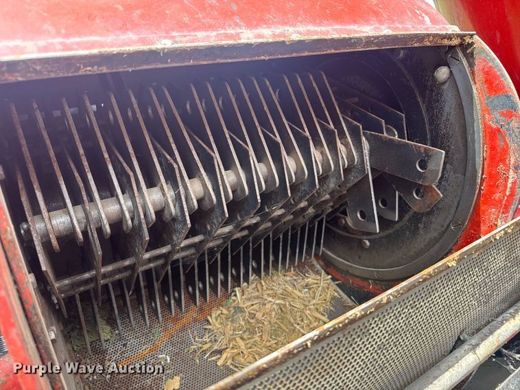 image for item DE2184 Gehl 120 feed mixer