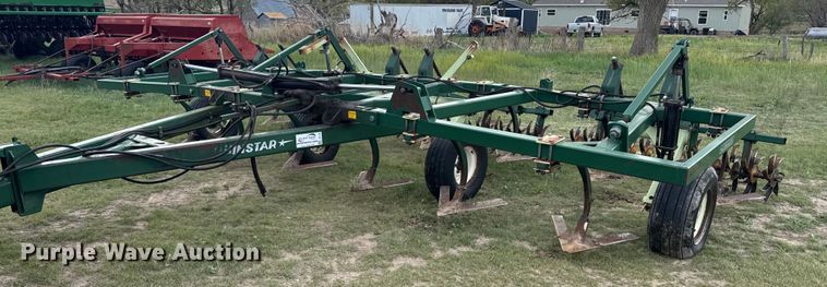 image for item DE2185 Quinstar Fallow-Master field cultivator