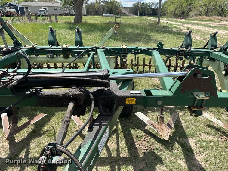 image for item DE2185 Quinstar Fallow-Master field cultivator