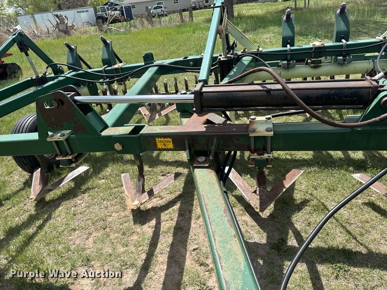 image for item DE2185 Quinstar Fallow-Master field cultivator