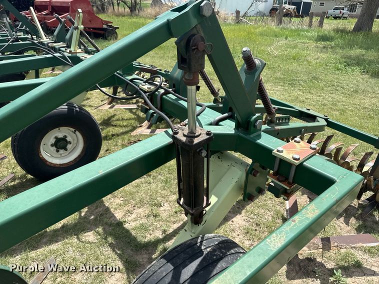 image for item DE2185 Quinstar Fallow-Master field cultivator