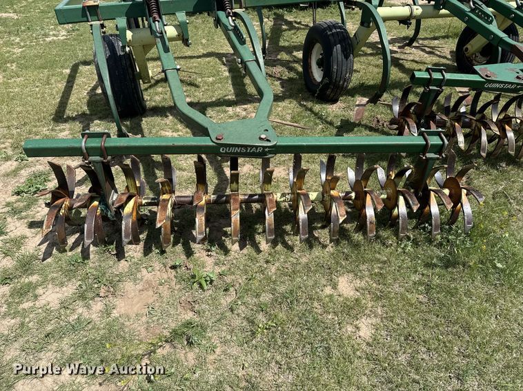 image for item DE2185 Quinstar Fallow-Master field cultivator