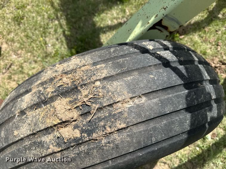 image for item DE2185 Quinstar Fallow-Master field cultivator