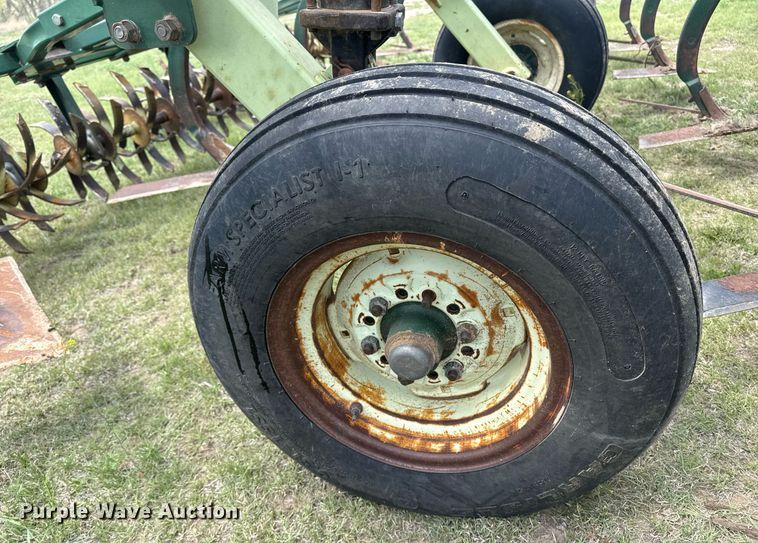 image for item DE2185 Quinstar Fallow-Master field cultivator