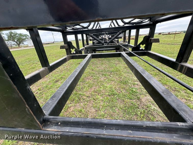 image for item DO0896 Rancho Viejo HRM240 hay bale trailer