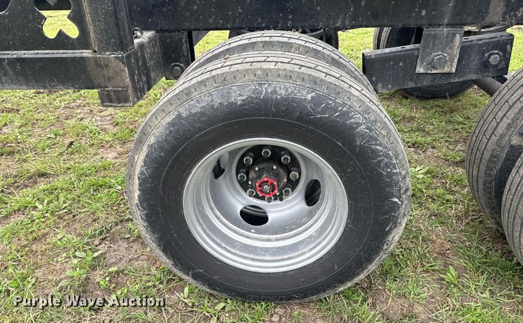 image for item DO0896 Rancho Viejo HRM240 hay bale trailer