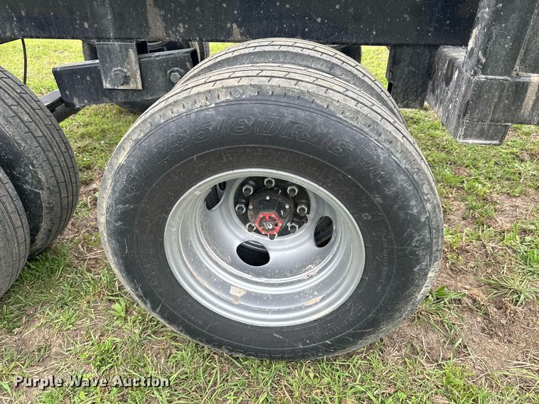 image for item DO0896 Rancho Viejo HRM240 hay bale trailer