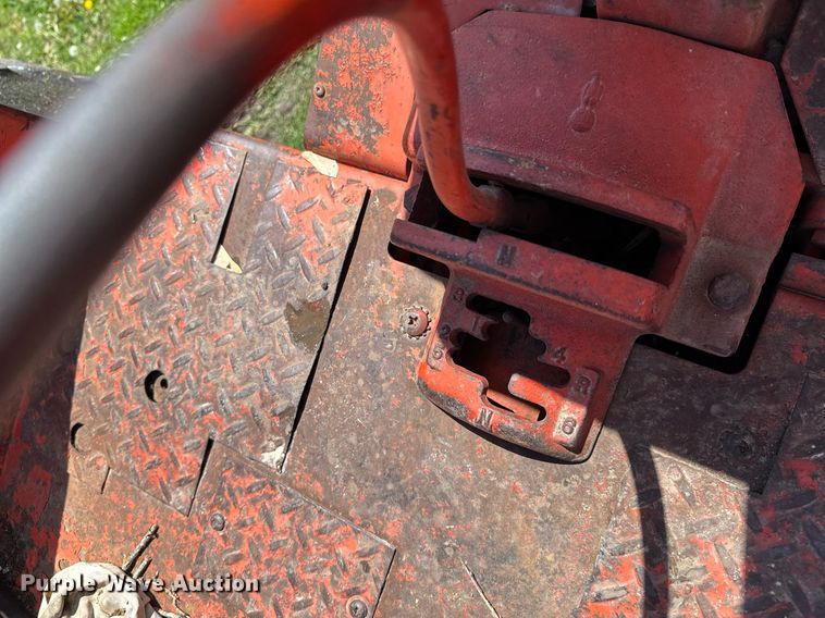 image for item DO0935 1963 Case 930 Comfort King tractor