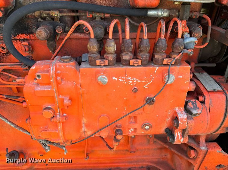 image for item DO0935 1963 Case 930 Comfort King tractor