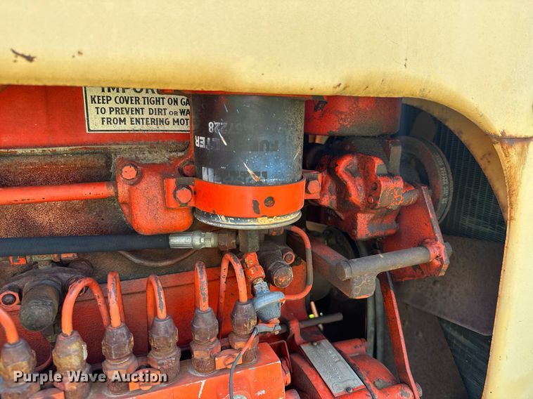 image for item DO0935 1963 Case 930 Comfort King tractor