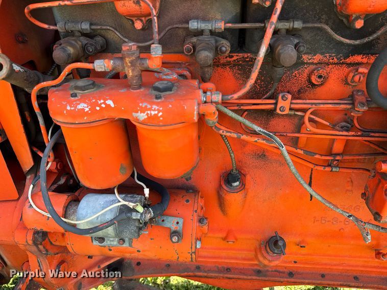 image for item DO0935 1963 Case 930 Comfort King tractor