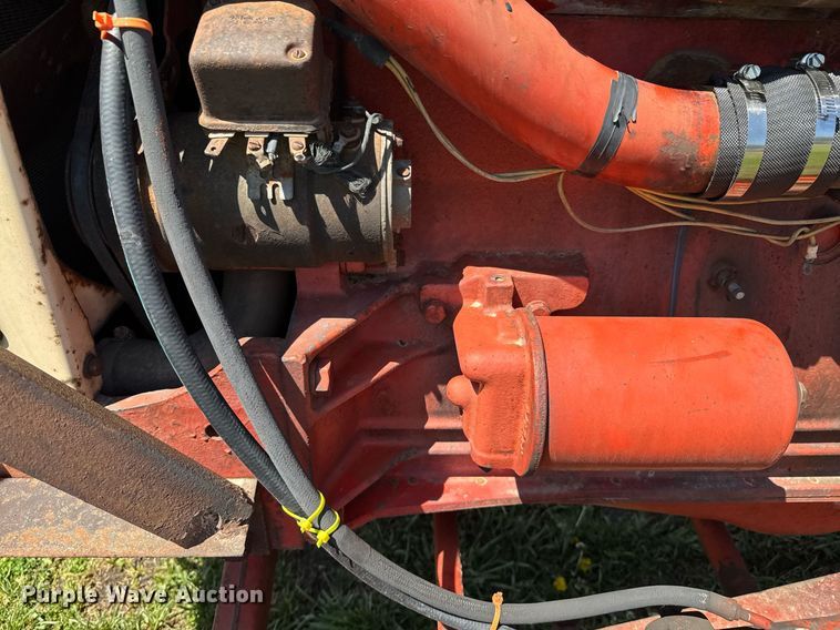 image for item DO0935 1963 Case 930 Comfort King tractor