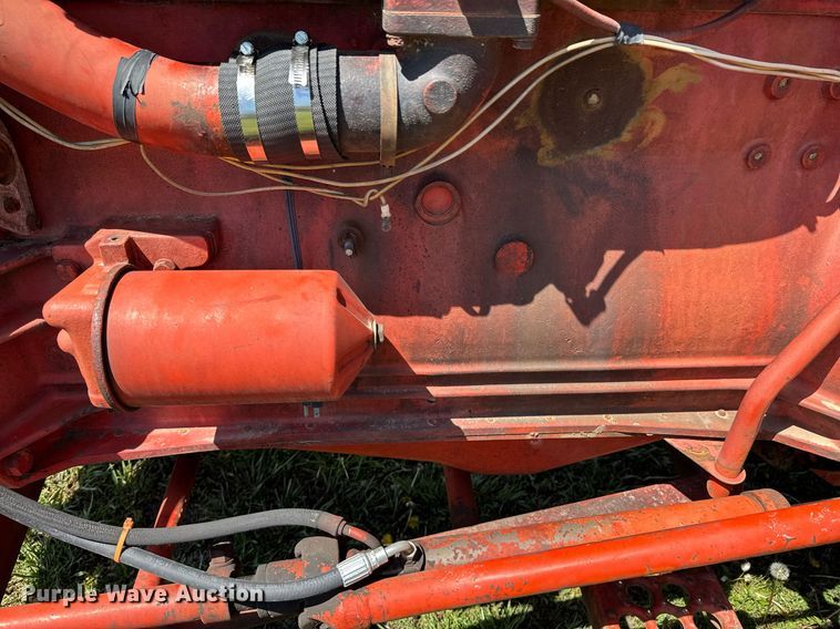 image for item DO0935 1963 Case 930 Comfort King tractor