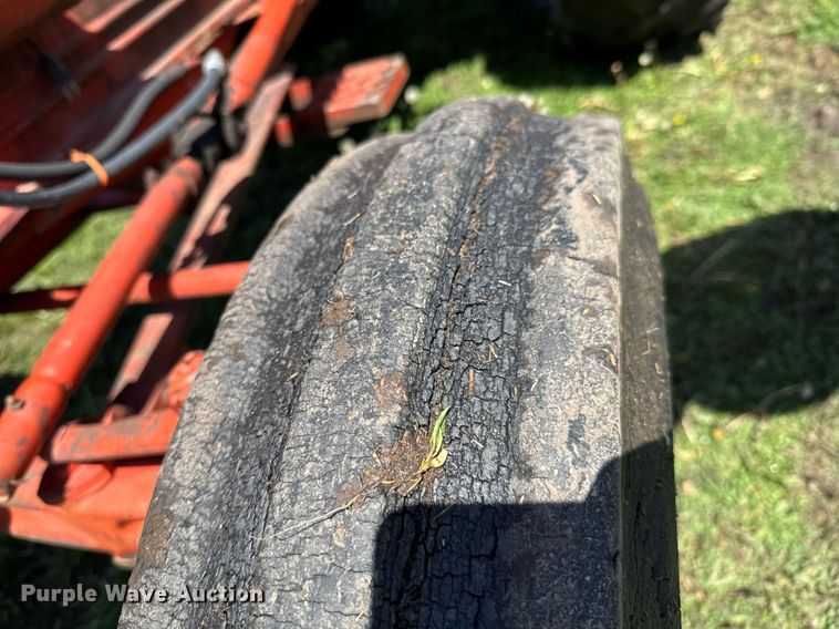 image for item DO0935 1963 Case 930 Comfort King tractor