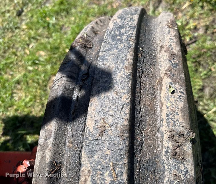 image for item DO0935 1963 Case 930 Comfort King tractor