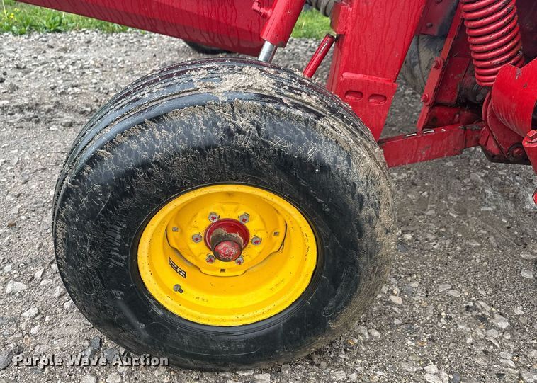 image for item DO0991 2002 New Holland 1431 Discbine disc mower