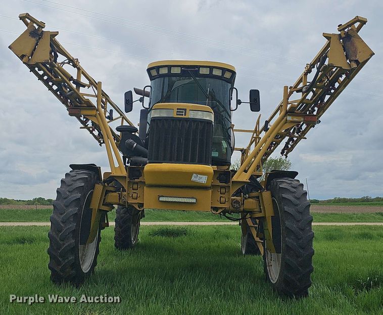 image for item DO7929 2005 RoGator 1074 sprayer