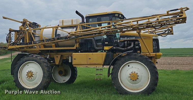 image for item DO7929 2005 RoGator 1074 sprayer