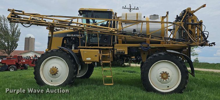 image for item DO7929 2005 RoGator 1074 sprayer