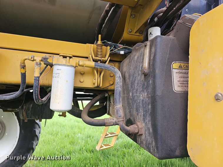 image for item DO7929 2005 RoGator 1074 sprayer