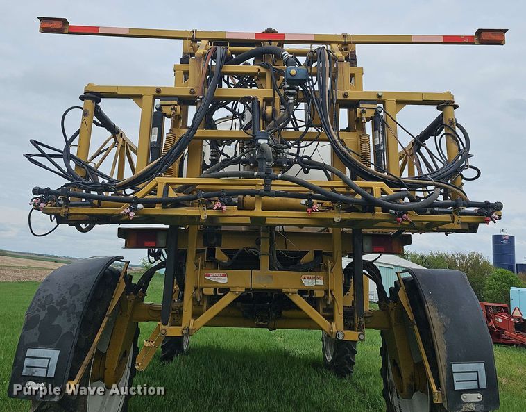 image for item DO7929 2005 RoGator 1074 sprayer