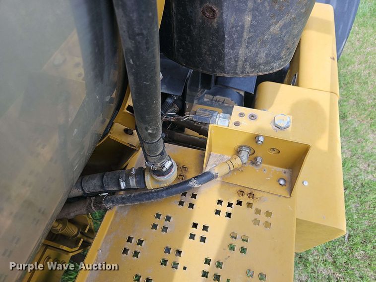 image for item DO7929 2005 RoGator 1074 sprayer