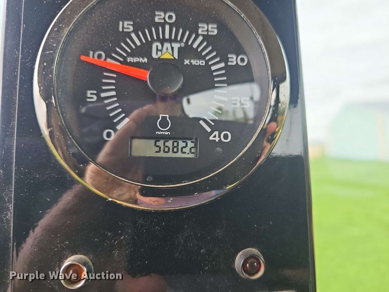 image for item DO7929 2005 RoGator 1074 sprayer