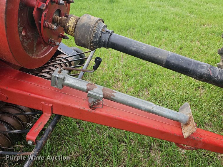 image for item DO7930 1988 Case IH 8530A12 small square baler